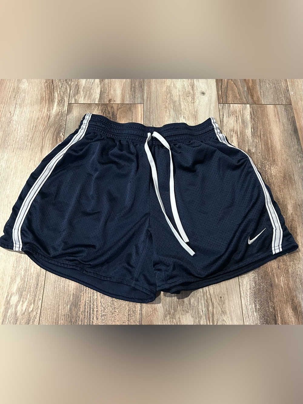 Nike Athletic Shorts in Navy Blue & White Size Large